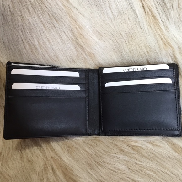 ✨NWOT✨Men's Black Leather Wallet By Guy Laroche - Picture 4 of 8